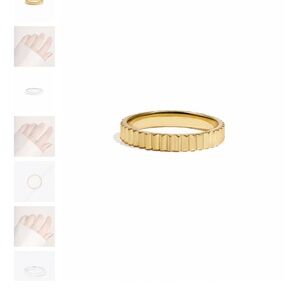 Chic Gold-Tone Women's Ring